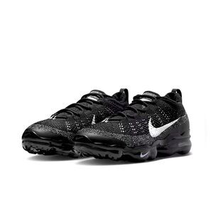 Like New! Nike Air VaporMax 2023 Flyknit Running Shoes Size: 10.5